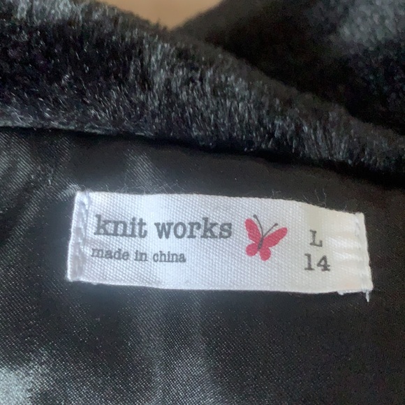 Formal girls dress. Could be used for holidays - Picture 8 of 8